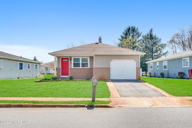 BUYERS UNABLE TO CLOSE - Updated Yellowstone model offering 2 - photo 4
