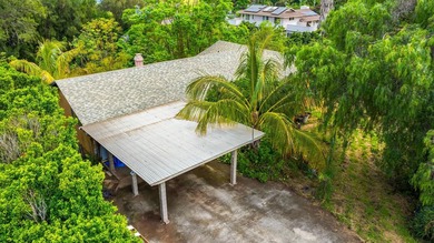 Home in Lower Kula on half-acre lot in a wonderful neighborhood - photo 3