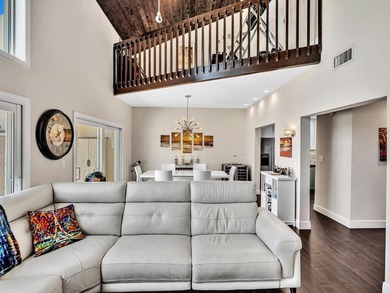 As seen on TV! Soaring wood vaulted ceilings, fully remodeled - photo 16