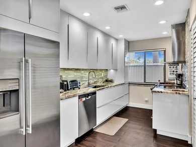 As seen on TV! Soaring wood vaulted ceilings, fully remodeled - photo 20