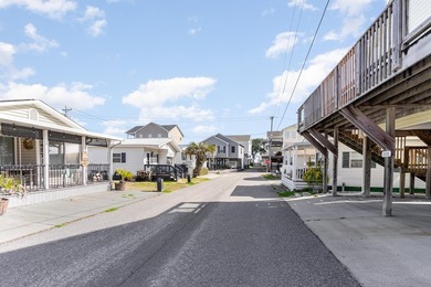 Cozy 2BR/1BA conversion located within the prestigious and - photo 4