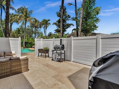 As seen on TV! Soaring wood vaulted ceilings, fully remodeled - photo 27