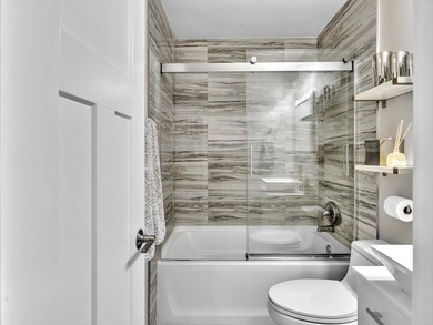 As seen on TV! Soaring wood vaulted ceilings, fully remodeled - photo 32