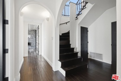Perched atop the prestigious Hollywood Hills above Sunset Plaza - photo 33