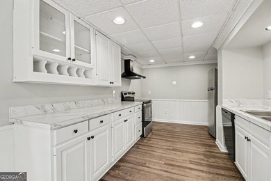 Begin and end every day with spectacular views of Carriage Lake! - photo 33