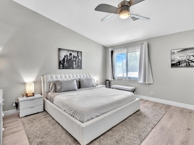 As seen on TV! Soaring wood vaulted ceilings, fully remodeled - photo 35