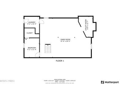 Beautifully Maintained & Spacious Colonial on a Private - photo 39