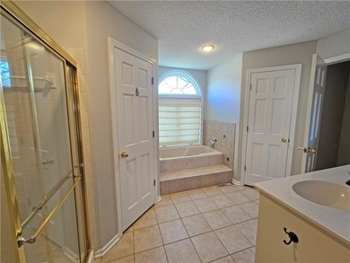 Nice spacious home in Somerset Estates sitting on over a half - photo 10