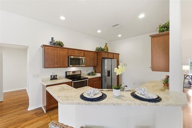 PRICE IMPROVEMENT - MOVE-IN READY! ROOM FOR A POOL ! Rarely - photo 4