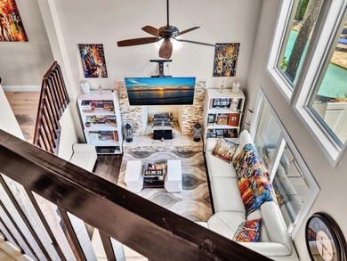 As seen on TV! Soaring wood vaulted ceilings, fully remodeled - photo 46