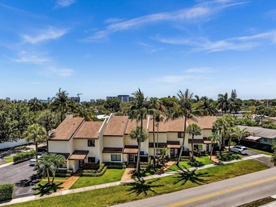 As seen on TV! Soaring wood vaulted ceilings, fully remodeled - photo 49