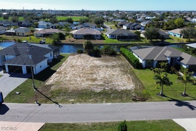 Build your dream home on this freshwater lot with city water and - photo 1