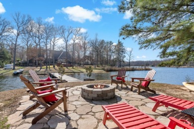 Private lake property with island, pool, & observatory - photo 7
