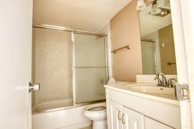 MOTIVATED SELLER. 1/1 condo with a full view of the lake off - photo 8