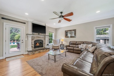 Beautiful 4-bedroom, 2.5-bath Colonial offering spacious living - photo 9