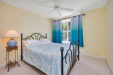 Custom Contemporary Retreat with Guest Cottage & Marsh Views - - photo 14
