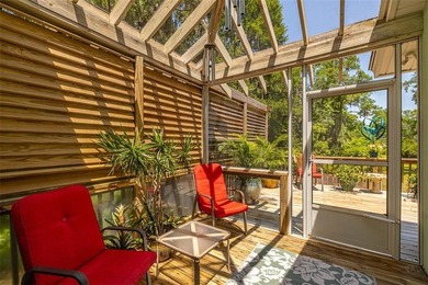 Custom Contemporary Retreat with Guest Cottage & Marsh Views - - photo 17