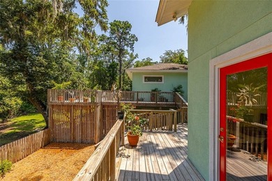 Custom Contemporary Retreat with Guest Cottage & Marsh Views - - photo 19