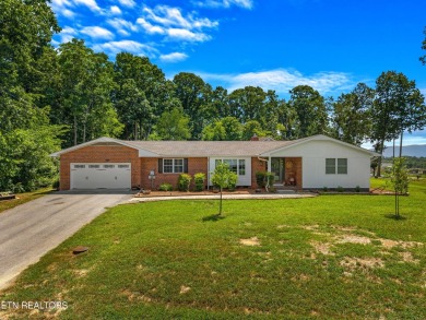 Lake Home Sale Pending in Dandridge, Tennessee