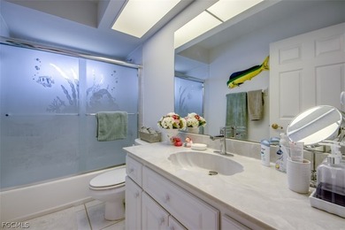 Welcome to this great west facing pool home on a direct access - photo 33