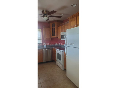This solid concrete block house has 3 bed 1 bath single house - photo 7