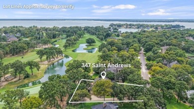Meticulously maintained golf course home with 180-degree views - Lake Home For Sale in Malakoff, Texas