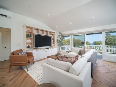 Welcome to 50 Eono Place where refined design meets the - photo 3