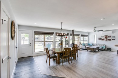 Completely remodeled 3-bedroom, 3-bathroom lake house offering - photo 14
