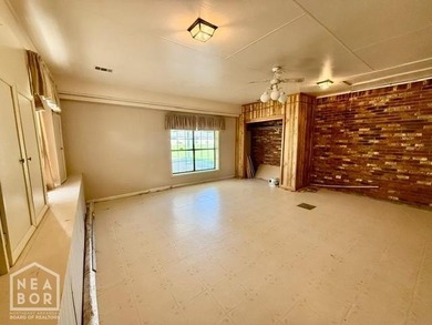 Looking for space without the big price tag? Welcome to 609 S - photo 22