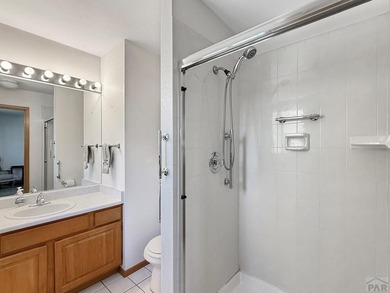 Welcome to this beautifully maintained home, perfectly situated - photo 22