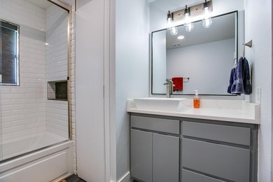 Completely remodeled 3-bedroom, 3-bathroom lake house offering - photo 22