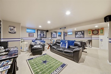 Welcome home to this beautifully updated and well maintained - photo 31