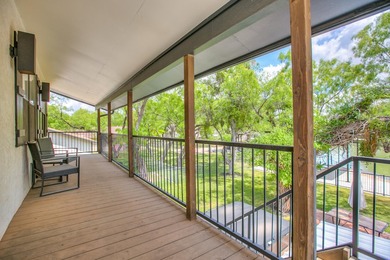 Completely remodeled 3-bedroom, 3-bathroom lake house offering - photo 35