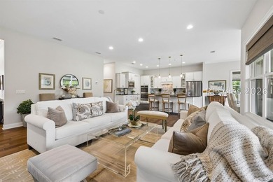 Welcome to 395 Castaway! Immaculate one-level living meets the - photo 8