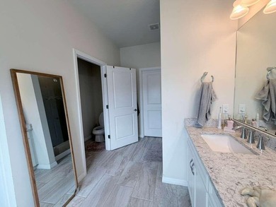 Rare Corner Townhome | Lake & Park Views | Premium Upgrades - photo 38