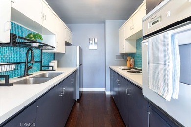 This stylish 1-bedroom, 1-bathroom condo in The Royal Palms is - photo 9