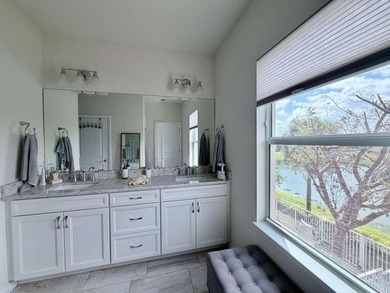 Rare Corner Townhome | Lake & Park Views | Premium Upgrades - photo 39