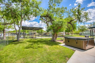 Completely remodeled 3-bedroom, 3-bathroom lake house offering - photo 43