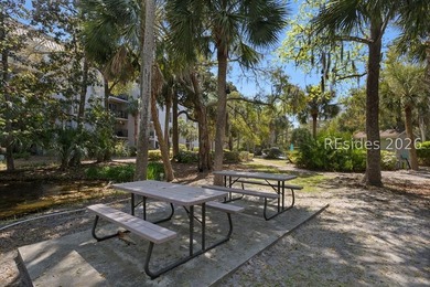 An ideal opportunity for a weekend getaway offering exceptional - photo 8