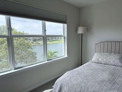 Rare Corner Townhome | Lake & Park Views | Premium Upgrades - photo 48