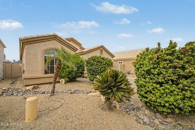 WATERFRONT property with endless views! Located in the heart of - photo 4