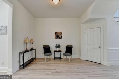 Experience elevated living in this beautifully updated luxury - photo 12
