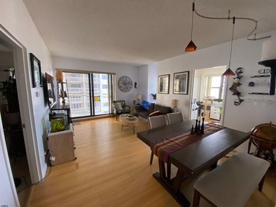 Ocean views, bay sunsets, and the Boardwalk just steps away - photo 4