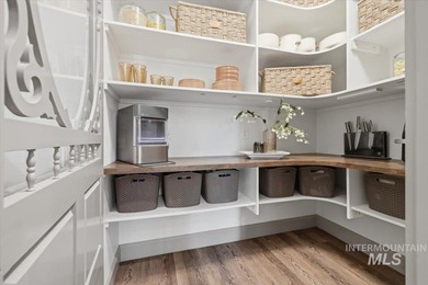 Welcome to Spurwing, an exclusive lifestyle community designed - photo 33