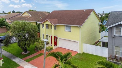 Motivated Seller! This Partially Furnished Waterfront Home - photo 5