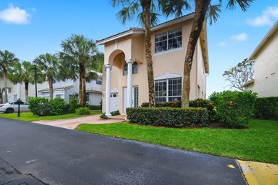 Beautiful 4-bedroom, 2-bathroom two-story home with 2,634 SqFt - photo 4