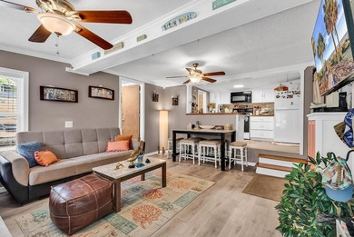 Owner Financing Available. Charming 3 Bedroom, 2 Bath Bungalow - photo 2