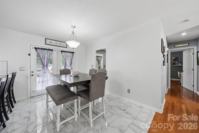927 Victoria Avenue is a truly rare offering: an UPDATED, RANCH - photo 11