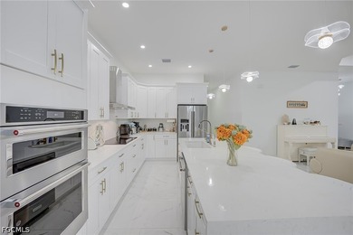 Welcome to this spectacular, centrally located residence - photo 11