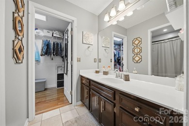 927 Victoria Avenue is a truly rare offering: an UPDATED, RANCH - photo 20